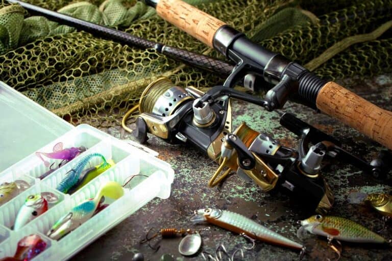 Mehr über den Artikel erfahren Welche Ausrüstung brauche ich zum Angeln?