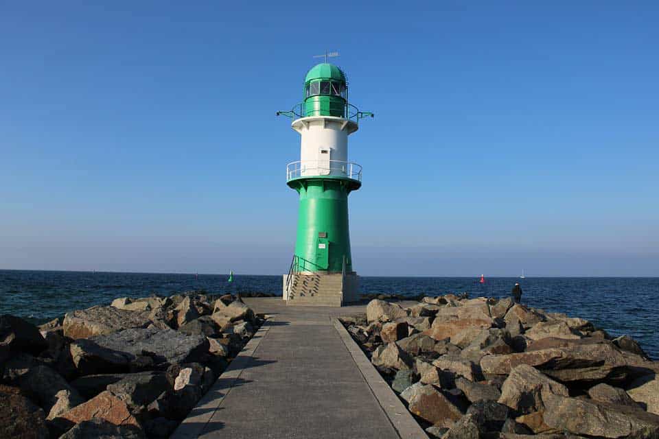 Du betrachtest gerade Wo darf man in Warnemünde angeln?